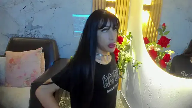 Girls: try live performances with matured performers, from dancing to quirks, in a variety of beautiful sex cams.