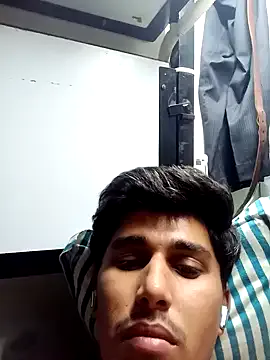 Nerd_harry from StripChat is Freechat