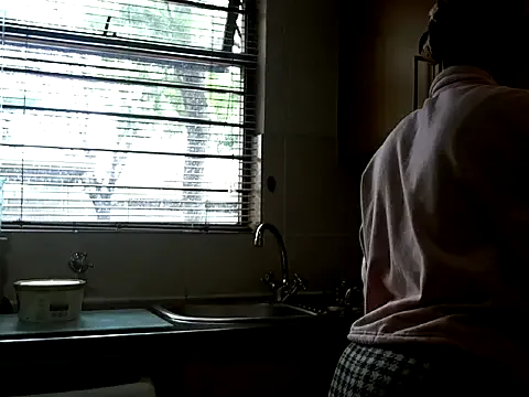 NewBeginnings8 from StripChat is Freechat