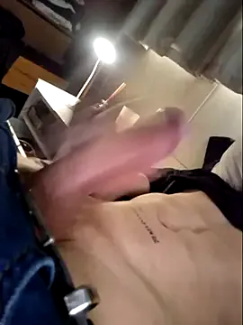 Nick2700 from StripChat is Freechat