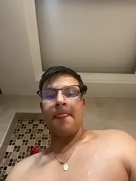 Nicolds14 from StripChat is Freechat