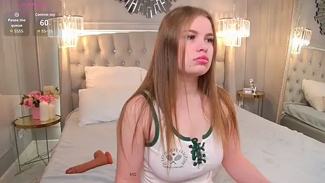 NicoleBellin from StripChat is Freechat