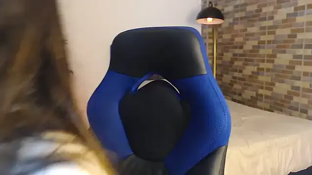 NicoleHaley from StripChat is Freechat