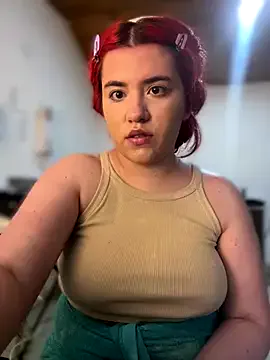 Nikki_Nyx from StripChat is Freechat