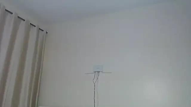 NIKKIE_LOVE from StripChat
