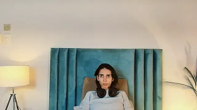 Nina_Cavaali from StripChat