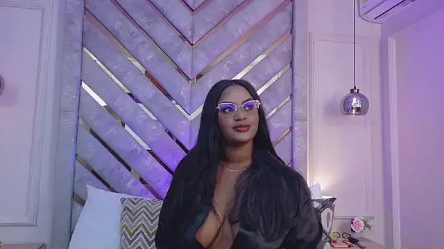 Noa_Adams from StripChat