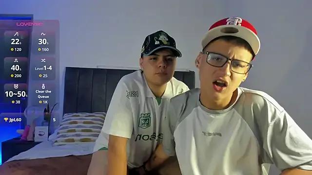 NoahLux from StripChat is Freechat