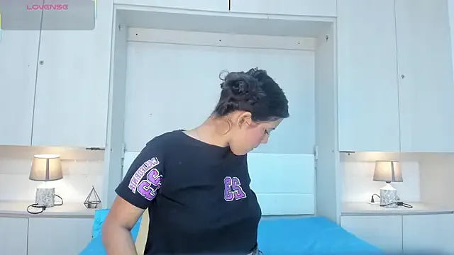 NoaLanee from StripChat