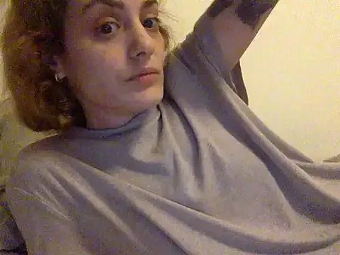 Norabluesxxx from StripChat is Freechat