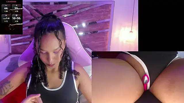 NovaLyn from StripChat is Freechat