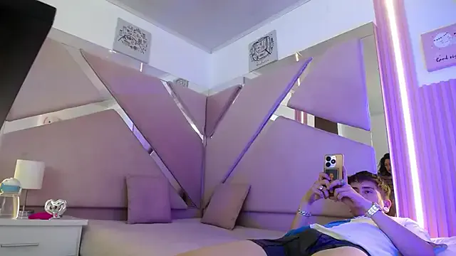 oblivionlove from StripChat is Freechat