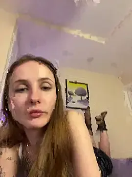 oceaneyes_lilu from StripChat is Freechat