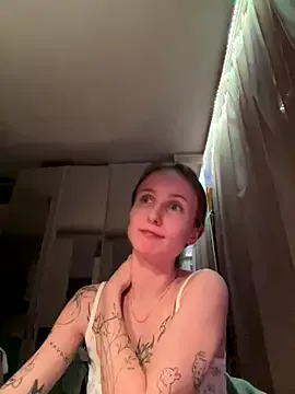 oceaneyes_lilu from StripChat is Freechat