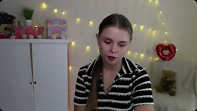 Girls: try live performances with matured performers, from dancing to quirks, in a variety of beautiful sex cams.