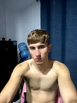 oliver_Lz from StripChat is Freechat