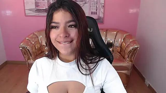 olivia_grenville_t from StripChat is Freechat
