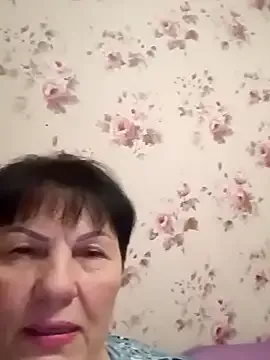 OliviaaSkyy from StripChat is Freechat