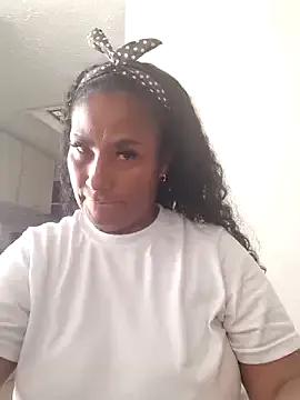 OliviaBurning from StripChat is Freechat