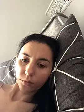 oliviya_mur from StripChat is Freechat