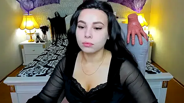 OmniaSher from StripChat is Freechat