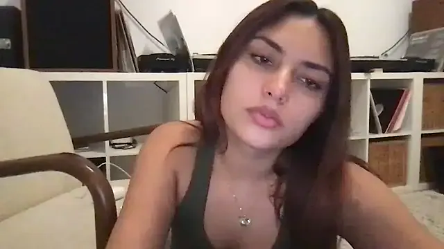 only1miasahalal from StripChat is Freechat