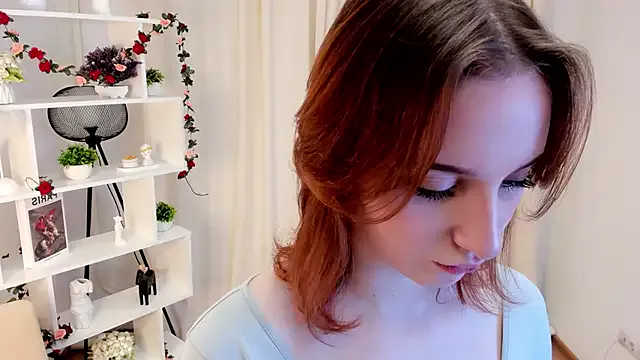 OpheliaSalotti from StripChat is Freechat