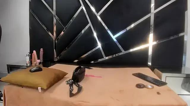 Girls: try live performances with matured performers, from dancing to quirks, in a variety of beautiful sex cams.
