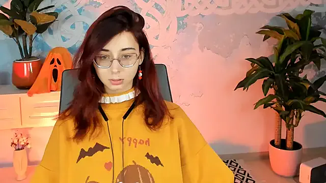 Orianna_Fox from StripChat is Freechat