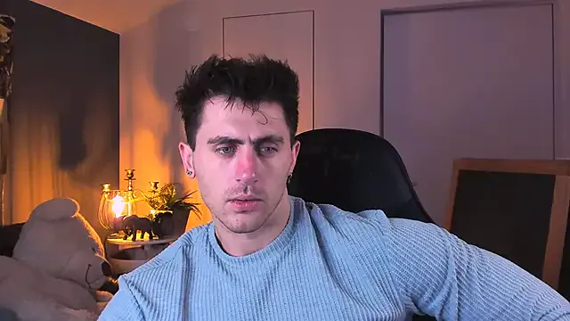 Oscar_Miller_ from StripChat is Freechat