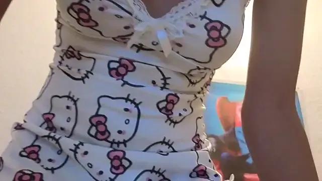 Oulola777 from StripChat is Freechat