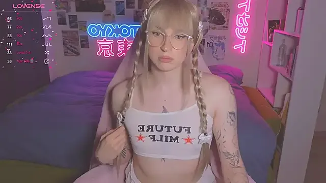 Girls: try live performances with matured performers, from dancing to quirks, in a variety of beautiful sex cams.