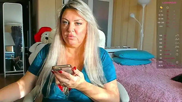 Girls: try live performances with matured performers, from dancing to quirks, in a variety of beautiful sex cams.