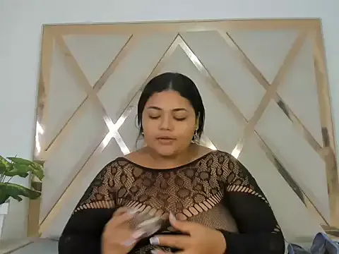 paolaasm from StripChat is Freechat