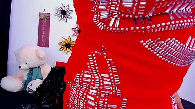 Girls: try live performances with matured performers, from dancing to quirks, in a variety of beautiful sex cams.