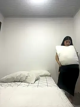 pareja_curiosa19 from StripChat is Freechat