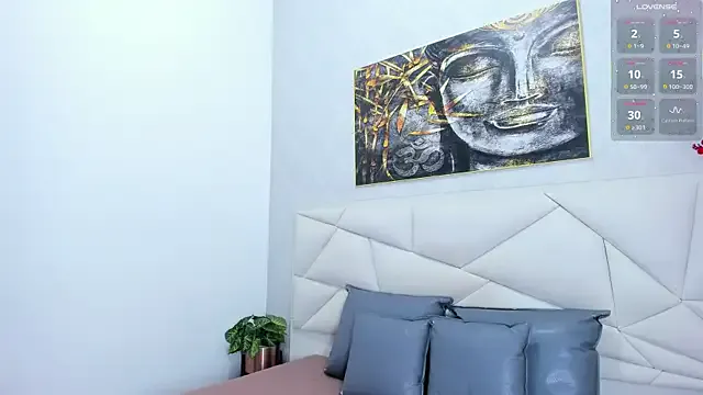 PariisTaylor from StripChat is Freechat