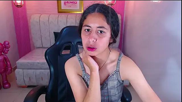 paris_sub1_ from StripChat is Freechat