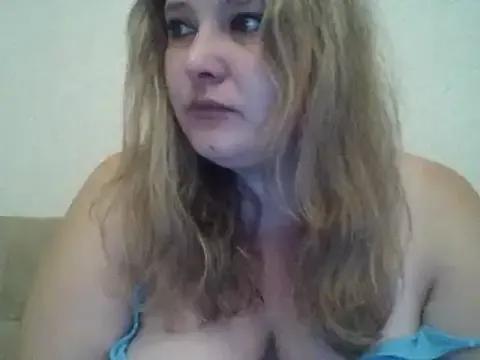 ParisMimi from StripChat is Freechat