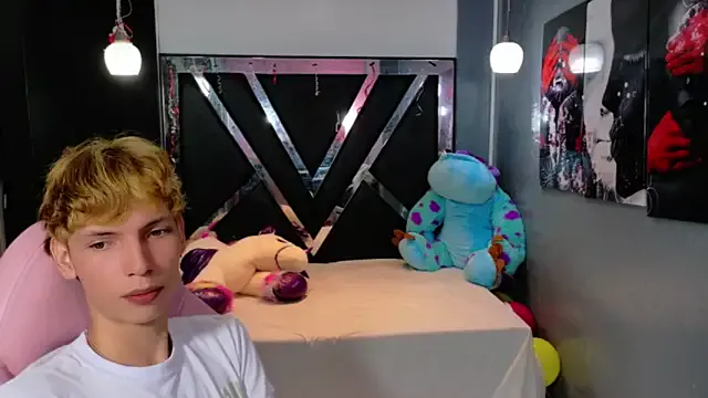 Girls: try live performances with matured performers, from dancing to quirks, in a variety of beautiful sex cams.