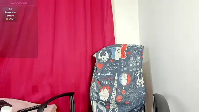 parysmoore from StripChat is Freechat