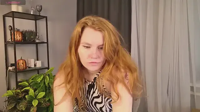 past_deadlinee from StripChat is Freechat