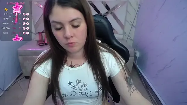 Girls: try live performances with matured performers, from dancing to quirks, in a variety of beautiful sex cams.