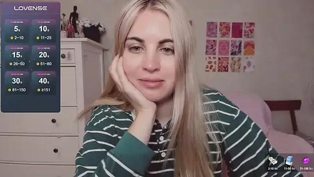 pawpaws from StripChat is Freechat