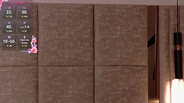 Penelope-Cross from StripChat is Freechat