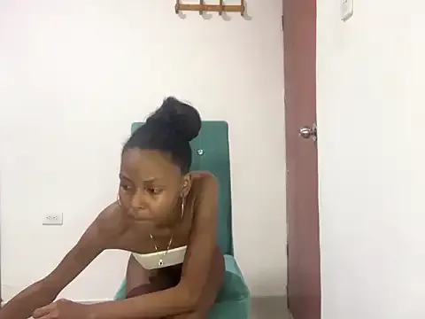 Perla_sofia_xxx from StripChat is Freechat