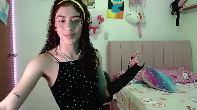 Girls: try live performances with matured performers, from dancing to quirks, in a variety of beautiful sex cams.