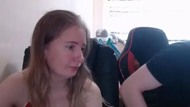 PeterAndJen from StripChat
