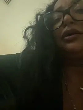 PichyPrettyPussy from StripChat is Freechat