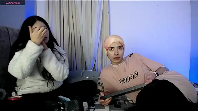 Girls: try live performances with matured performers, from dancing to quirks, in a variety of beautiful sex cams.